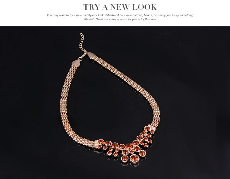 Dress jewellery necklaces